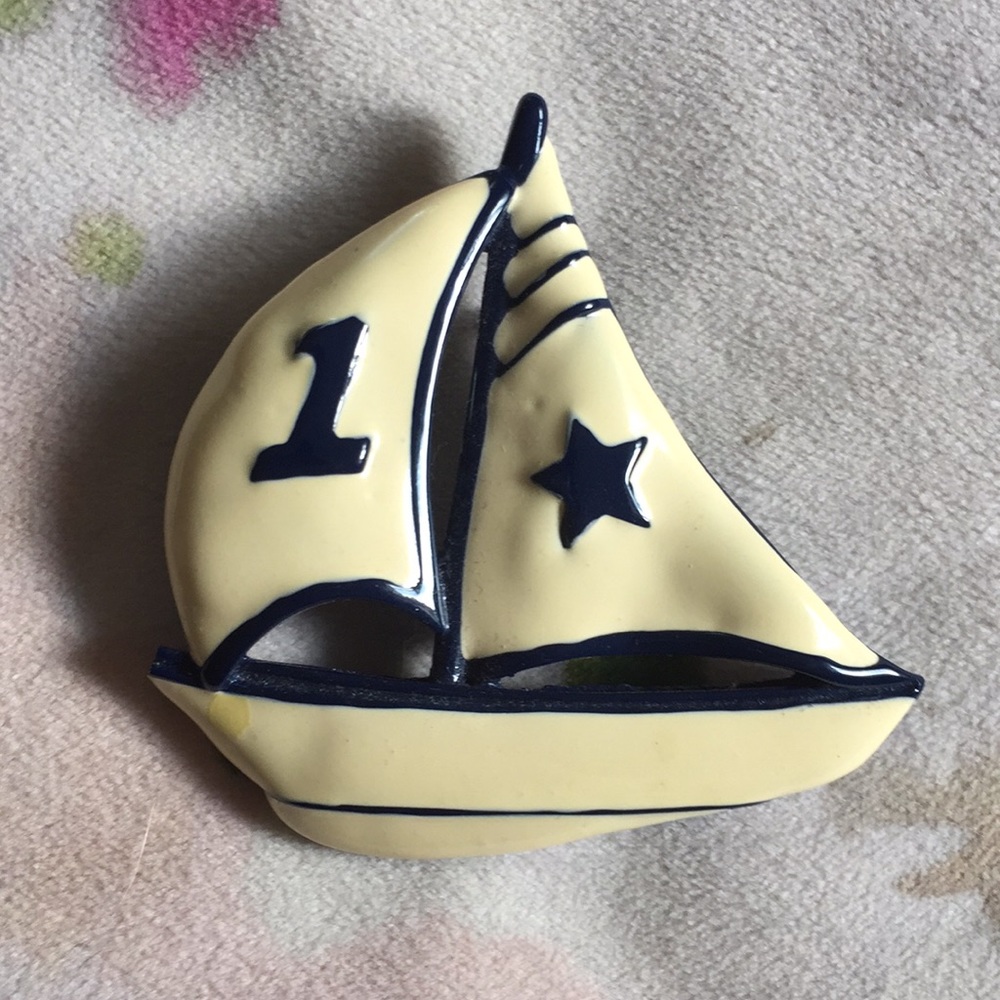Vintage Enameled Sailboat Brooch